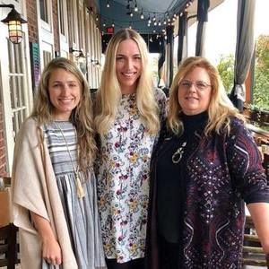 Meet your Posher, Natalie